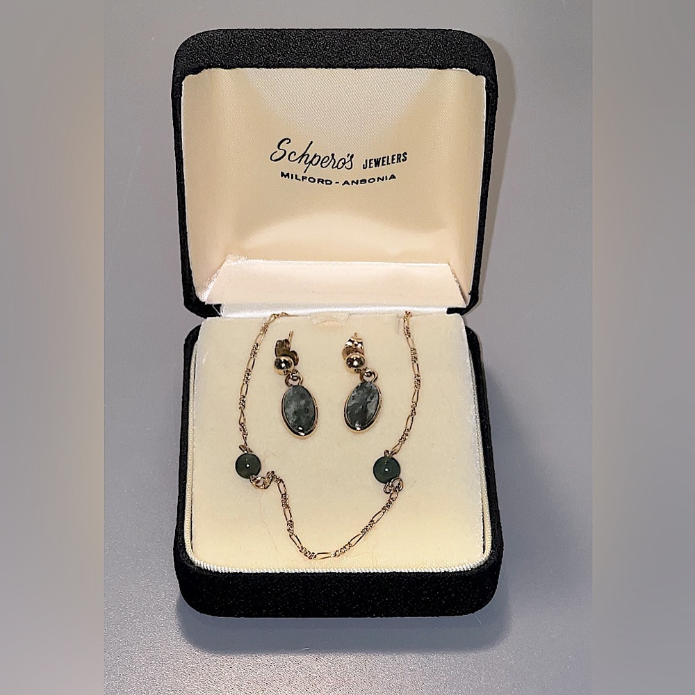 ⭐️VINTAGE JADE JEWELRY SET⭐️RETRO LONG JADE/GOLD NECKLACE & EARRINGS SET IN BOX